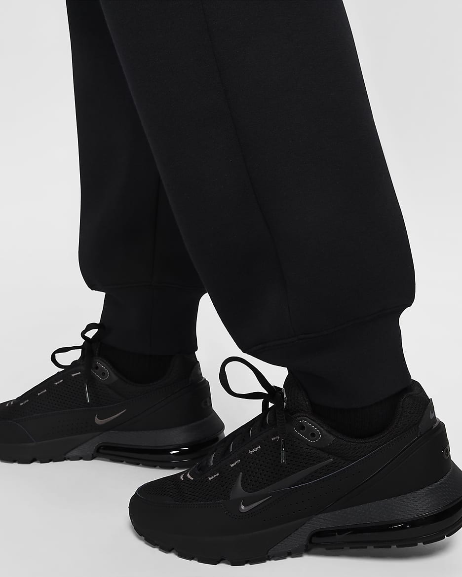 Nike tech tapered pants hotsell